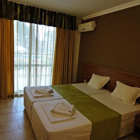 Avalon Hotel Otel 3*