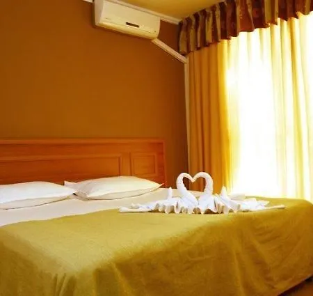 Avalon Hotel Otel